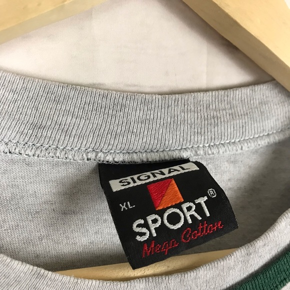 Vintage 1990s USS HUE CITY T-Shirt - Picture 3 of 5